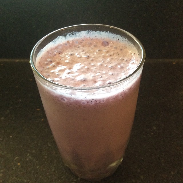 day 5 and still going strong! Fresh blueberry and vanilla protein smoothie for breakfast. Followed up with some bacon and spinach scrambled eggs.