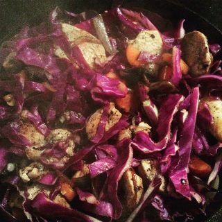 Red cabbage, chicken and soy stir fry for dinner #JunkFreeJune